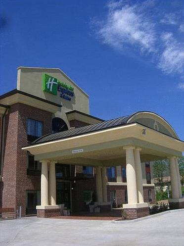 Holiday Inn Express Hotel & Suites Salem