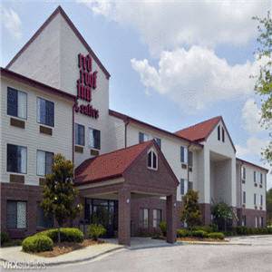 Red Roof Inn & Suites Savannah Airport